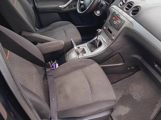 Чорний Форд Галаксі, об'ємом двигуна 2 л та пробігом 277 тис. км за 6500 $, фото 4 на Automoto.ua