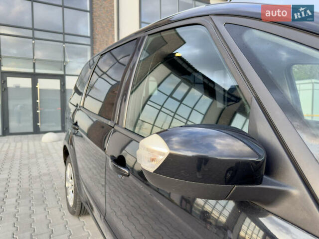 Черный Форд Галакси, объемом двигателя 2 л и пробегом 275 тыс. км за 7700 $, фото 21 на Automoto.ua