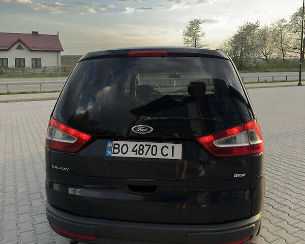 Черный Форд Галакси, объемом двигателя 2 л и пробегом 275 тыс. км за 7700 $, фото 5 на Automoto.ua