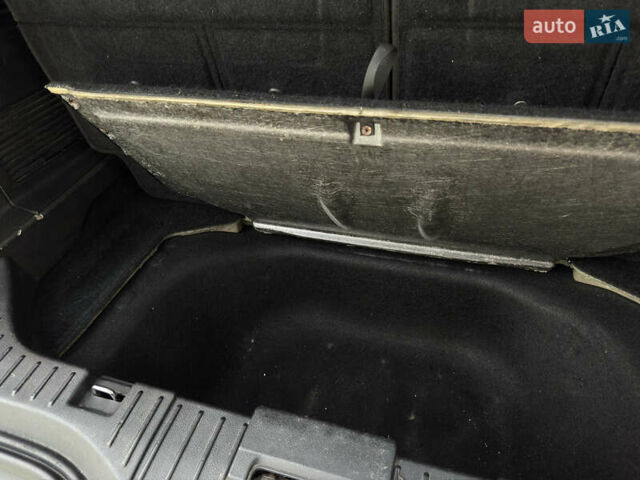 Черный Форд Галакси, объемом двигателя 2 л и пробегом 275 тыс. км за 7700 $, фото 28 на Automoto.ua
