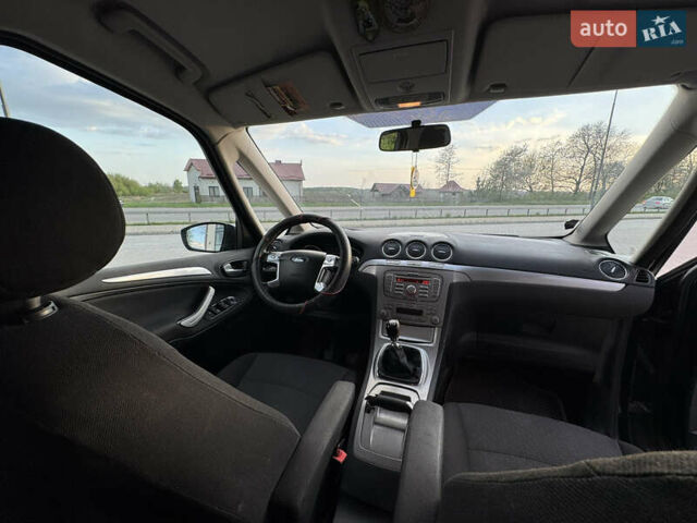 Черный Форд Галакси, объемом двигателя 2 л и пробегом 275 тыс. км за 7700 $, фото 43 на Automoto.ua