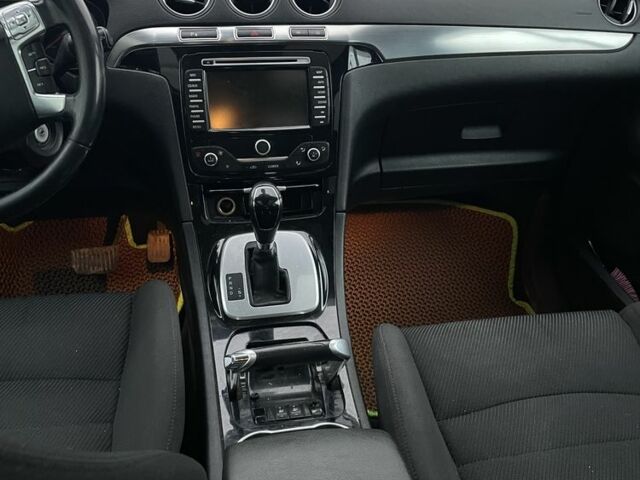 Черный Форд Галакси, объемом двигателя 2 л и пробегом 250 тыс. км за 12000 $, фото 2 на Automoto.ua