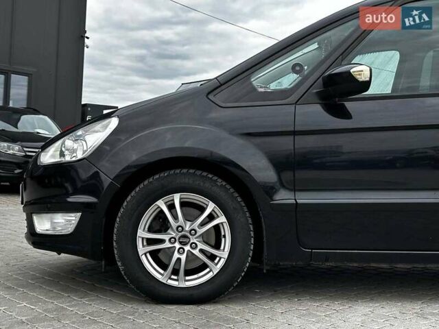 Чорний Форд Галаксі, об'ємом двигуна 2 л та пробігом 288 тис. км за 10490 $, фото 3 на Automoto.ua