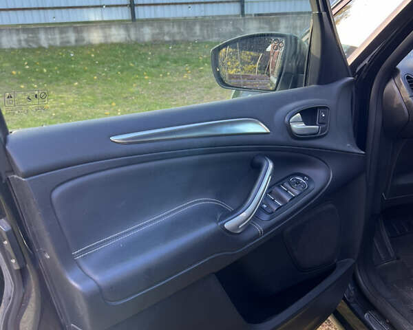 Чорний Форд Галаксі, об'ємом двигуна 2 л та пробігом 220 тис. км за 11300 $, фото 11 на Automoto.ua