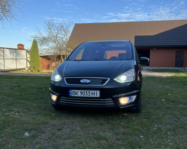 Чорний Форд Галаксі, об'ємом двигуна 2 л та пробігом 220 тис. км за 11300 $, фото 46 на Automoto.ua