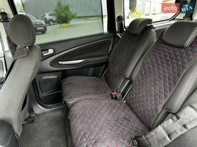 Чорний Форд Галаксі, об'ємом двигуна 2 л та пробігом 288 тис. км за 10490 $, фото 24 на Automoto.ua