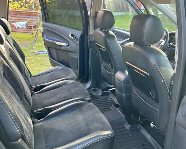 Чорний Форд Галаксі, об'ємом двигуна 2 л та пробігом 220 тис. км за 11300 $, фото 19 на Automoto.ua