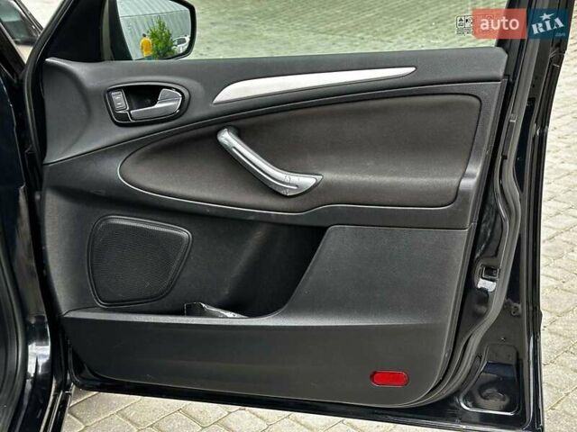Чорний Форд Галаксі, об'ємом двигуна 2 л та пробігом 288 тис. км за 10490 $, фото 25 на Automoto.ua