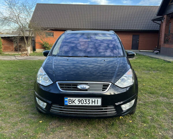 Чорний Форд Галаксі, об'ємом двигуна 2 л та пробігом 220 тис. км за 11300 $, фото 1 на Automoto.ua