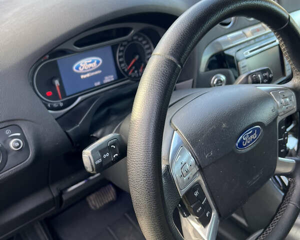 Чорний Форд Галаксі, об'ємом двигуна 2 л та пробігом 220 тис. км за 11300 $, фото 7 на Automoto.ua