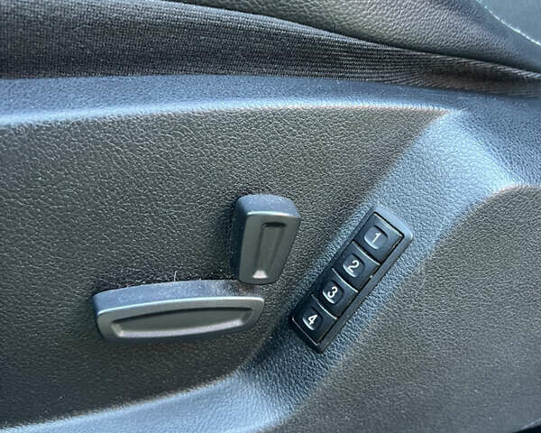 Чорний Форд Галаксі, об'ємом двигуна 2 л та пробігом 220 тис. км за 11300 $, фото 40 на Automoto.ua