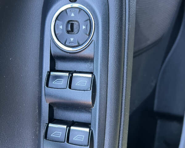 Чорний Форд Галаксі, об'ємом двигуна 2 л та пробігом 220 тис. км за 11300 $, фото 43 на Automoto.ua