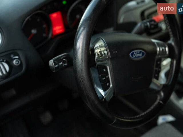 Чорний Форд Галаксі, об'ємом двигуна 2 л та пробігом 316 тис. км за 9600 $, фото 14 на Automoto.ua