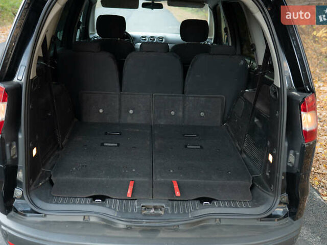 Чорний Форд Галаксі, об'ємом двигуна 2 л та пробігом 316 тис. км за 9600 $, фото 17 на Automoto.ua