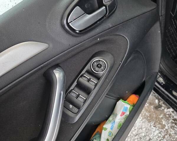 Чорний Форд Галаксі, об'ємом двигуна 1.6 л та пробігом 197 тис. км за 12500 $, фото 17 на Automoto.ua