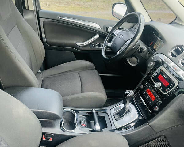 Чорний Форд Галаксі, об'ємом двигуна 2 л та пробігом 245 тис. км за 10500 $, фото 11 на Automoto.ua