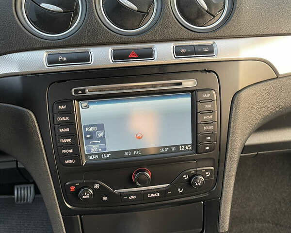 Черный Форд Галакси, объемом двигателя 2 л и пробегом 243 тыс. км за 11950 $, фото 93 на Automoto.ua