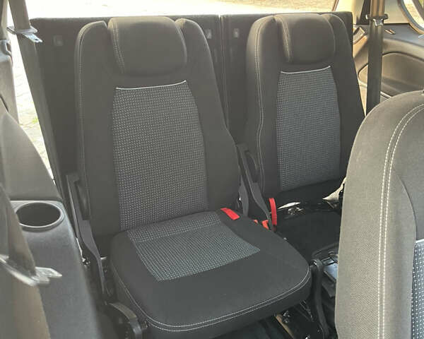 Черный Форд Галакси, объемом двигателя 2 л и пробегом 243 тыс. км за 11950 $, фото 75 на Automoto.ua