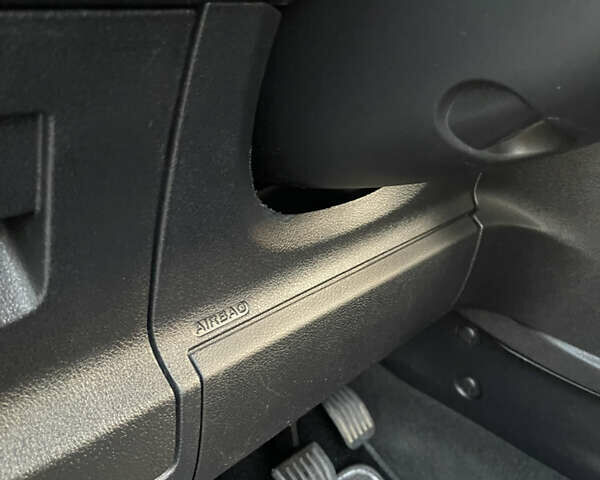 Черный Форд Галакси, объемом двигателя 2 л и пробегом 243 тыс. км за 11950 $, фото 106 на Automoto.ua