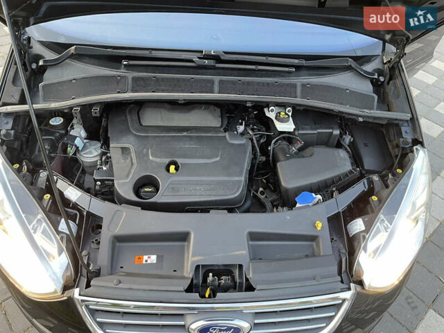 Черный Форд Галакси, объемом двигателя 2 л и пробегом 243 тыс. км за 11950 $, фото 129 на Automoto.ua