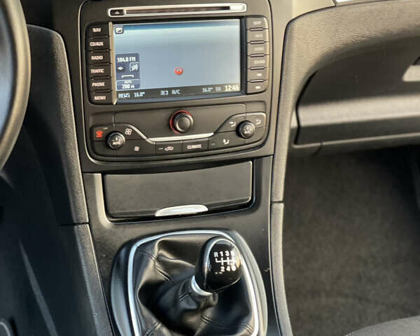 Черный Форд Галакси, объемом двигателя 2 л и пробегом 243 тыс. км за 11950 $, фото 87 на Automoto.ua