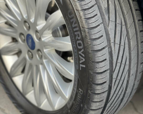 Черный Форд Галакси, объемом двигателя 2 л и пробегом 243 тыс. км за 11950 $, фото 21 на Automoto.ua