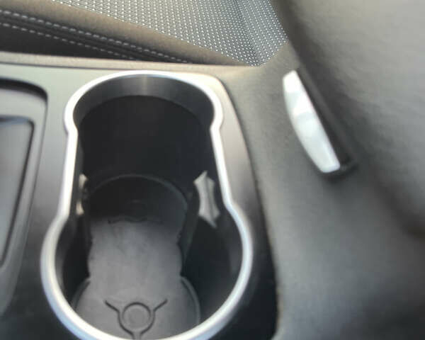 Черный Форд Галакси, объемом двигателя 2 л и пробегом 243 тыс. км за 11950 $, фото 104 на Automoto.ua