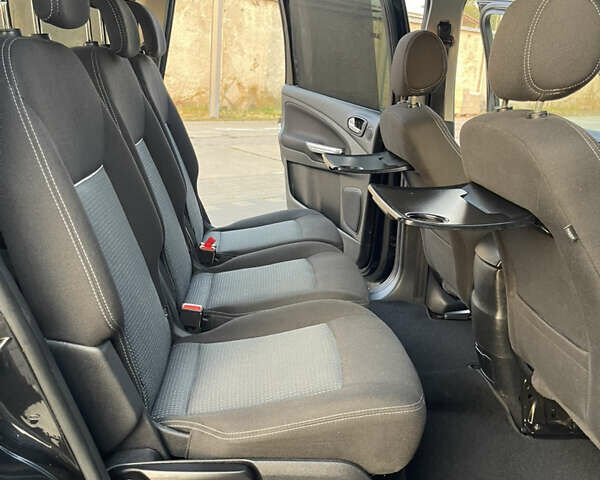 Черный Форд Галакси, объемом двигателя 2 л и пробегом 243 тыс. км за 11950 $, фото 66 на Automoto.ua