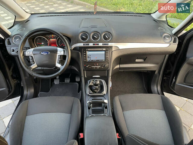 Черный Форд Галакси, объемом двигателя 2 л и пробегом 243 тыс. км за 11950 $, фото 90 на Automoto.ua