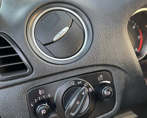 Черный Форд Галакси, объемом двигателя 2 л и пробегом 243 тыс. км за 11950 $, фото 107 на Automoto.ua