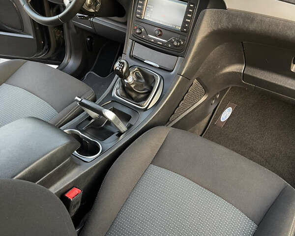 Черный Форд Галакси, объемом двигателя 2 л и пробегом 243 тыс. км за 11950 $, фото 71 на Automoto.ua