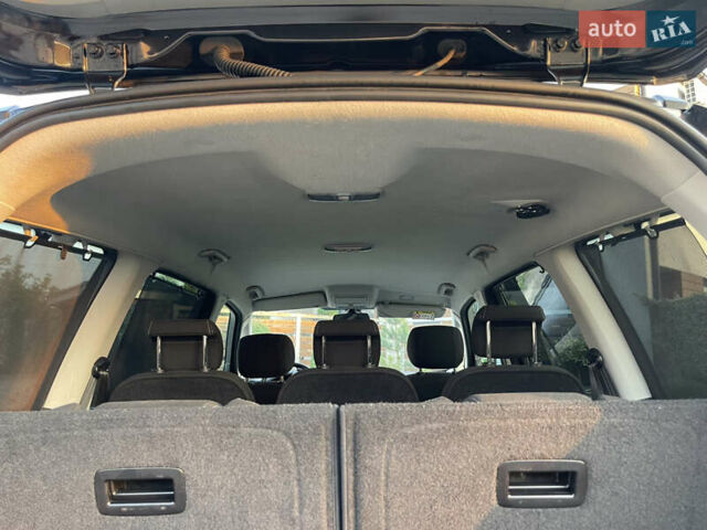 Черный Форд Галакси, объемом двигателя 2 л и пробегом 243 тыс. км за 11950 $, фото 68 на Automoto.ua