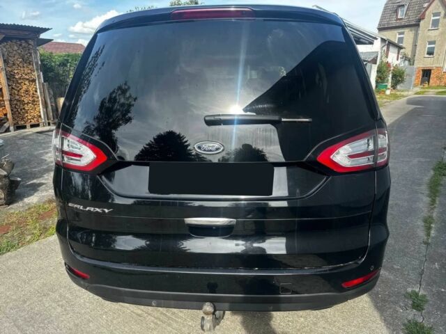 Черный Форд Галакси, объемом двигателя 2 л и пробегом 72 тыс. км за 4800 $, фото 4 на Automoto.ua