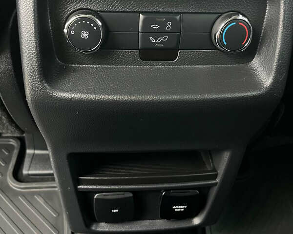 Чорний Форд Галаксі, об'ємом двигуна 2 л та пробігом 208 тис. км за 21800 $, фото 29 на Automoto.ua