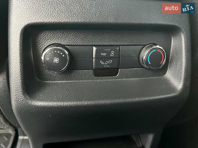 Чорний Форд Галаксі, об'ємом двигуна 2 л та пробігом 208 тис. км за 21800 $, фото 31 на Automoto.ua