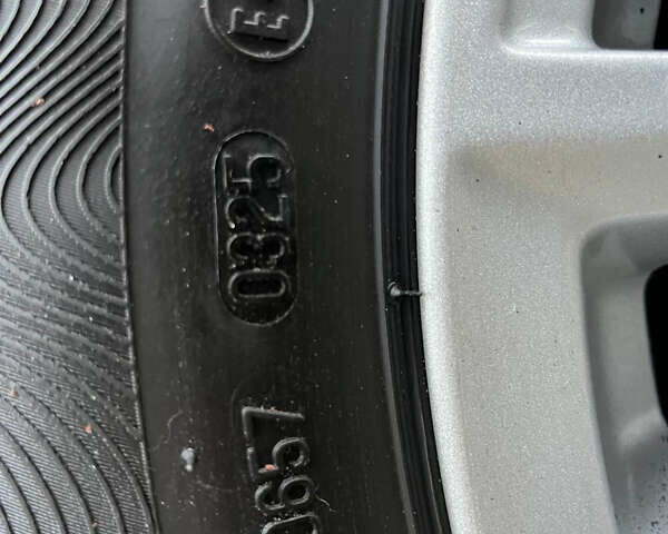 Чорний Форд Галаксі, об'ємом двигуна 2 л та пробігом 208 тис. км за 21800 $, фото 18 на Automoto.ua