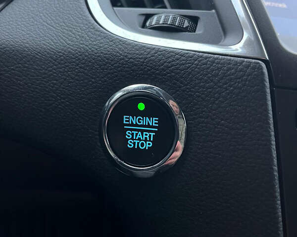 Чорний Форд Галаксі, об'ємом двигуна 2 л та пробігом 208 тис. км за 21800 $, фото 78 на Automoto.ua