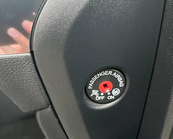 Чорний Форд Галаксі, об'ємом двигуна 2 л та пробігом 208 тис. км за 21800 $, фото 43 на Automoto.ua