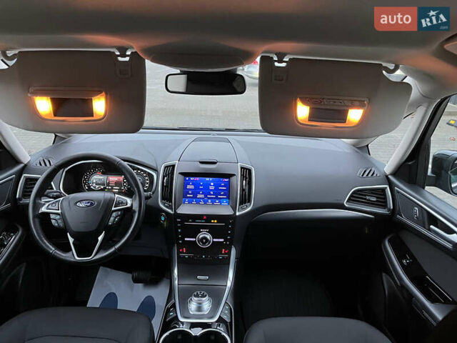 Чорний Форд Галаксі, об'ємом двигуна 2 л та пробігом 208 тис. км за 21800 $, фото 80 на Automoto.ua