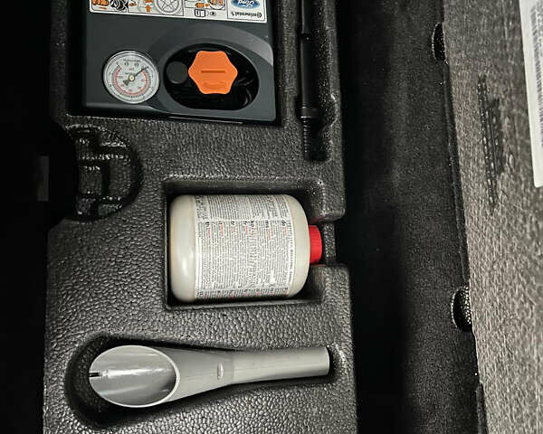 Чорний Форд Галаксі, об'ємом двигуна 2 л та пробігом 208 тис. км за 21800 $, фото 57 на Automoto.ua