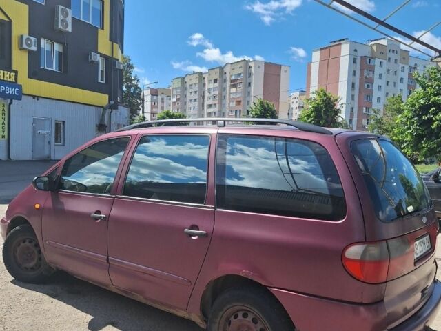 Красный Форд Галакси, объемом двигателя 2 л и пробегом 425 тыс. км за 3100 $, фото 1 на Automoto.ua
