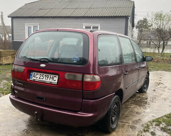 Красный Форд Галакси, объемом двигателя 2 л и пробегом 270 тыс. км за 2450 $, фото 4 на Automoto.ua