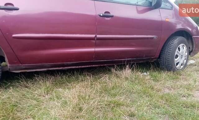 Форд Галакси 1996 в Жмеренке на Automoto.ua Красный Форд Галакси, объемом двигателя 2 л и пробегом 350 тыс. км за 2500 $, фото 3 на Automoto.ua