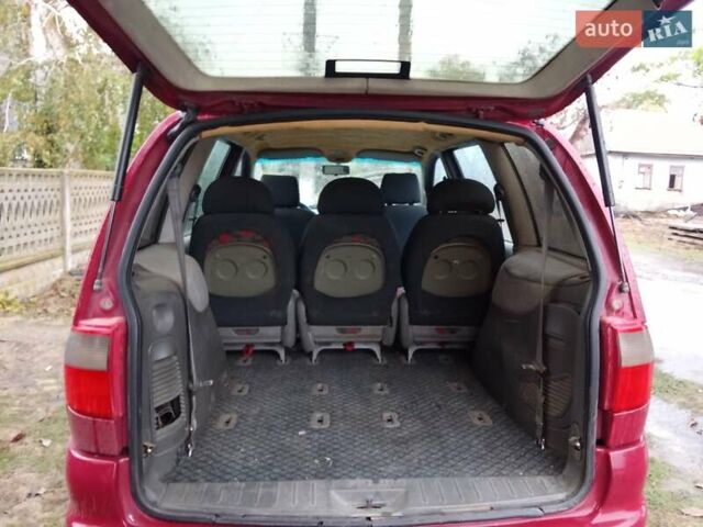 Красный Форд Галакси, объемом двигателя 2 л и пробегом 392 тыс. км за 2200 $, фото 4 на Automoto.ua