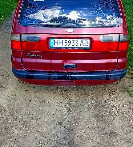 Червоний Форд Галаксі, об'ємом двигуна 2 л та пробігом 500 тис. км за 3500 $, фото 2 на Automoto.ua