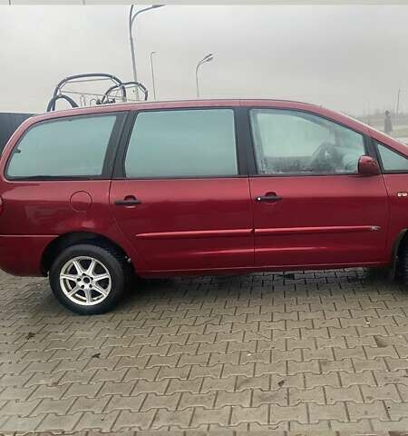 Красный Форд Галакси, объемом двигателя 2 л и пробегом 314 тыс. км за 2400 $, фото 4 на Automoto.ua