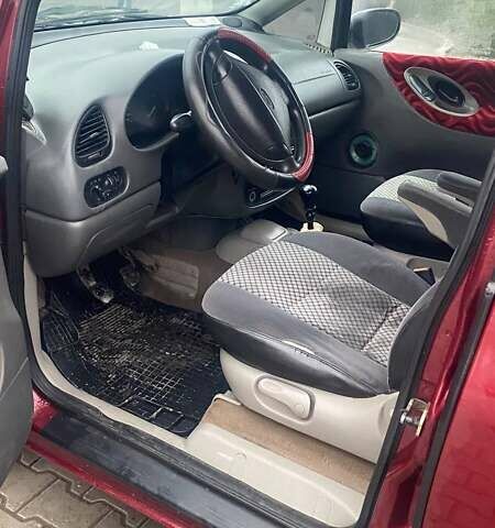 Красный Форд Галакси, объемом двигателя 2 л и пробегом 314 тыс. км за 2400 $, фото 13 на Automoto.ua