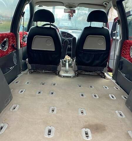 Красный Форд Галакси, объемом двигателя 2 л и пробегом 314 тыс. км за 2400 $, фото 7 на Automoto.ua