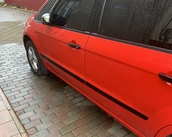 Красный Форд Галакси, объемом двигателя 1.56 л и пробегом 228 тыс. км за 12400 $, фото 3 на Automoto.ua