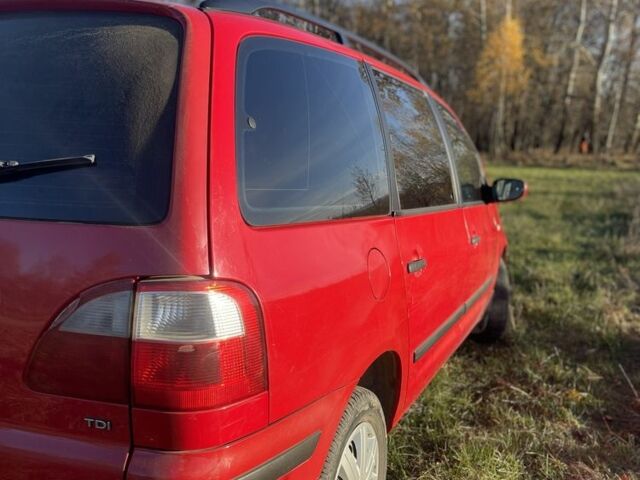 Красный Форд Галакси, объемом двигателя 1.9 л и пробегом 330 тыс. км за 4000 $, фото 2 на Automoto.ua